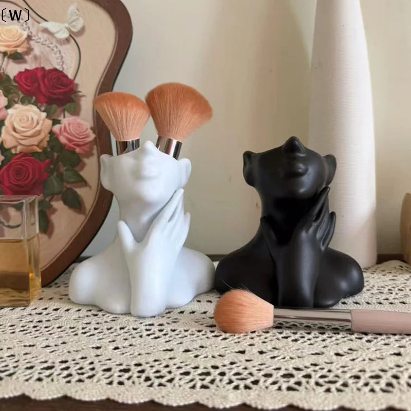 Creative Human Body Art Vase – Makeup Brush Holder, Pen Organizer & Decorative Desk Ornament