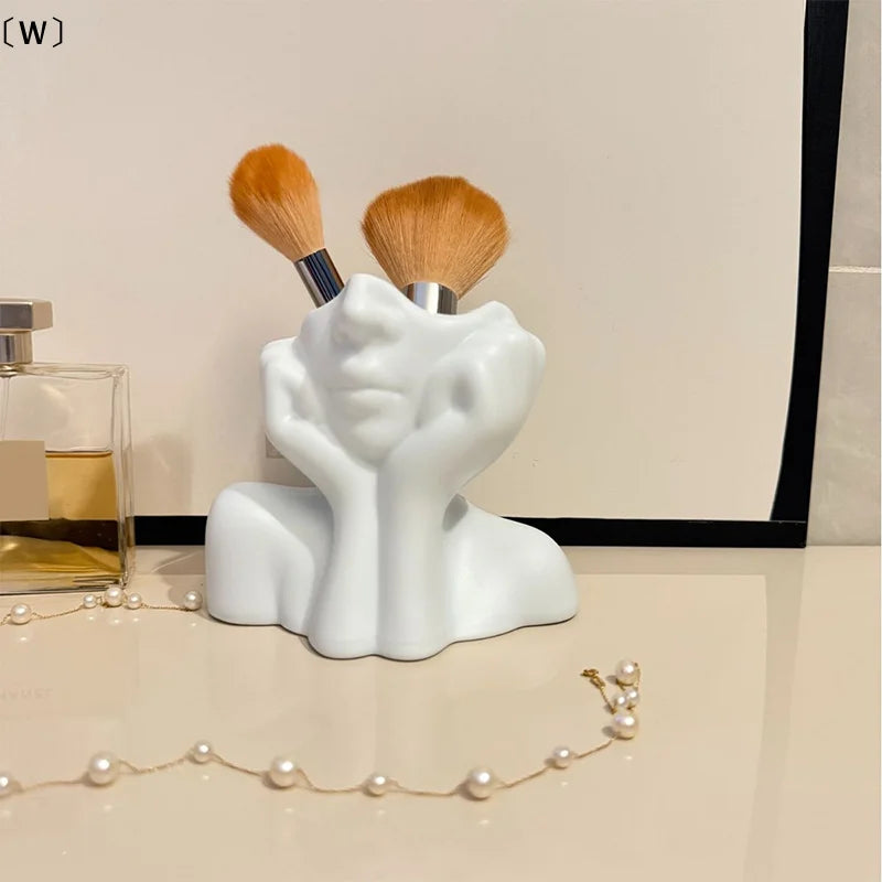 Creative Human Body Art Vase – Makeup Brush Holder, Pen Organizer & Decorative Desk Ornament